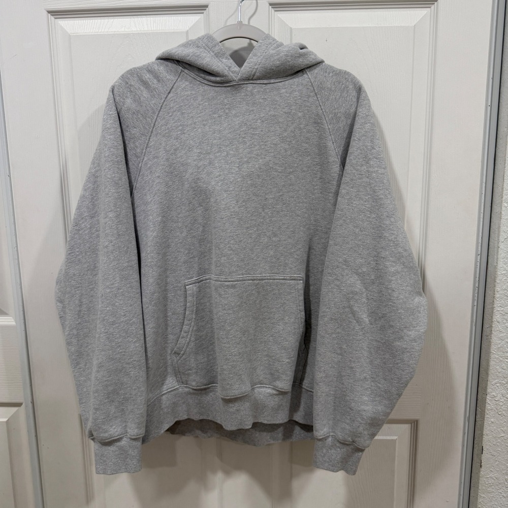 Aritzia Sweatfleece Cozy Fleece Mega Fit Hoodie Heather Grey M 99-03-44504-SU24